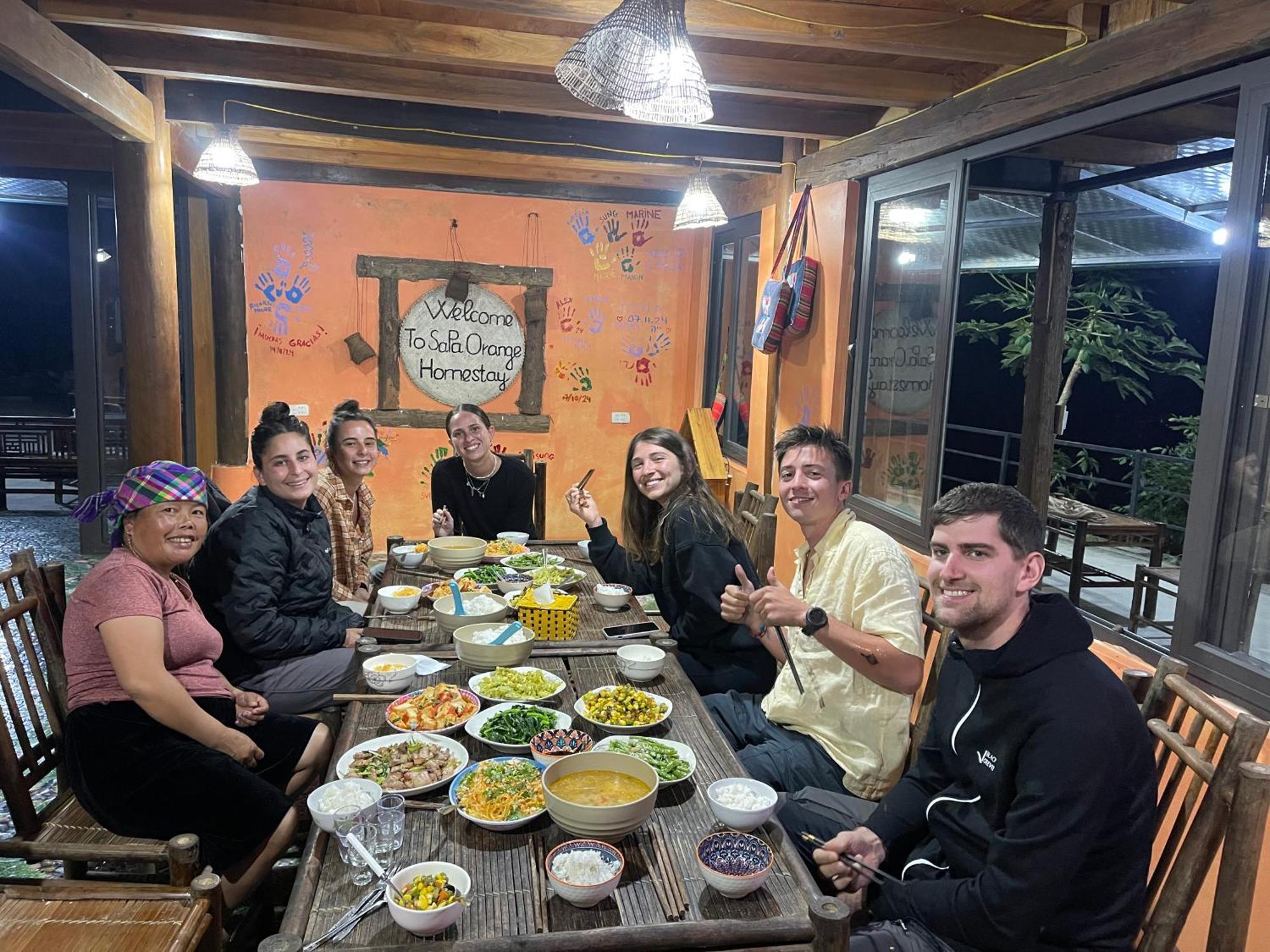 Sapa Orange Homestay ภายนอก รูปภาพ